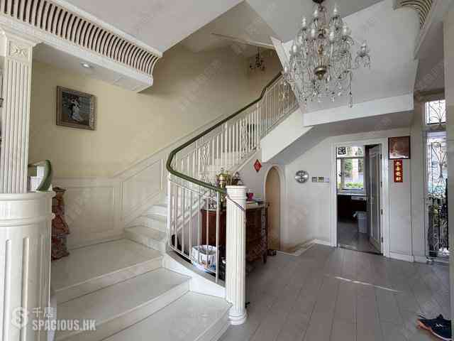 Shouson Hill - Bay Villas 03