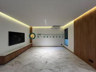 Soho - Albron Court 02