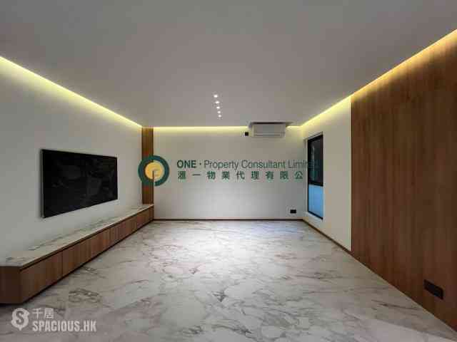 Soho - Albron Court 02