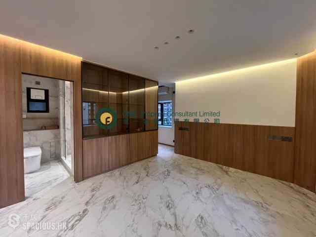 Soho - Albron Court 03