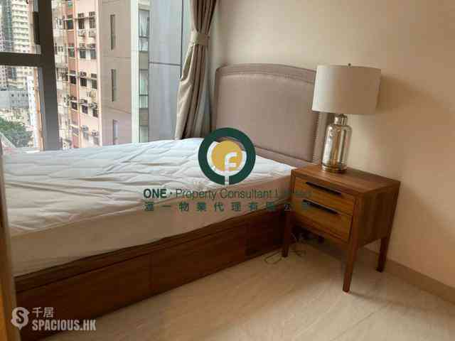 Sai Ying Pun - King's Hill 07