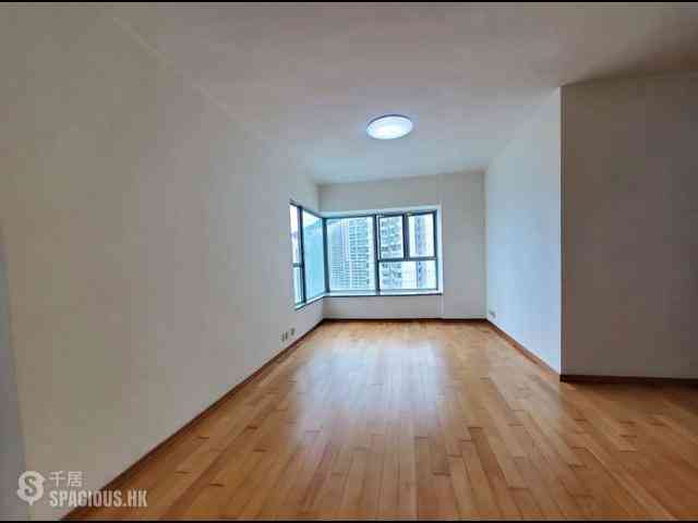 Tung Chung - Seaview Crescent 05