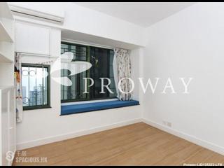 Mid Levels Central - Robinson Place Block 1 07