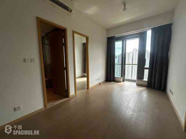 Wong Chuk Hang - The Southside Phase 2 La Marina Tower 2B 02