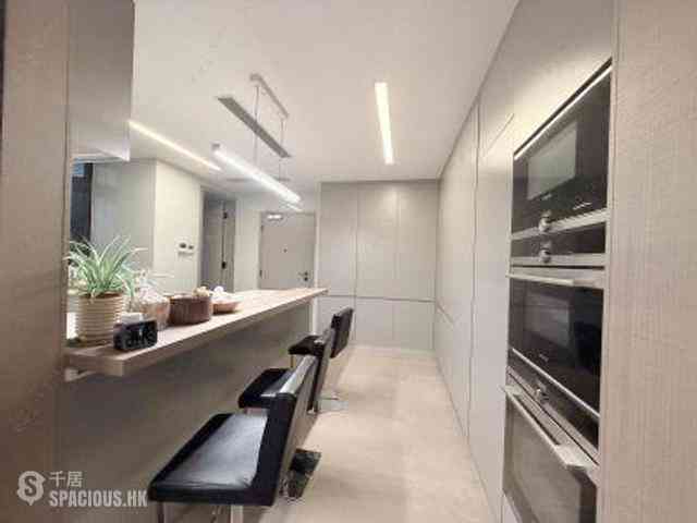 Repulse Bay - Fortuna Court 05