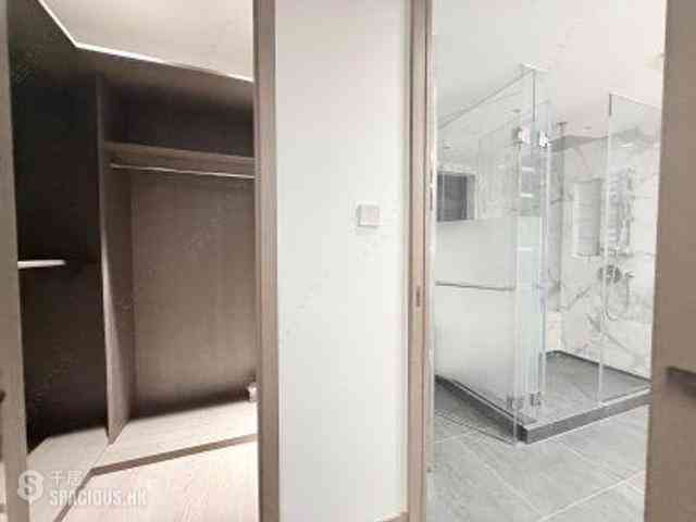 Repulse Bay - Fortuna Court 09