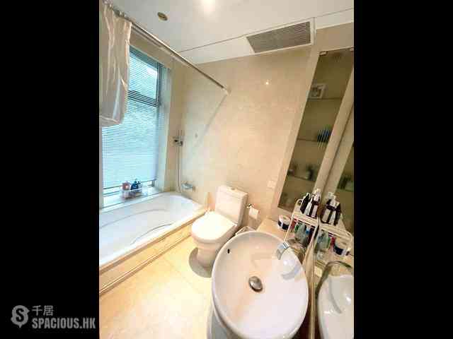 Mid Levels Central - Regence Royale 04
