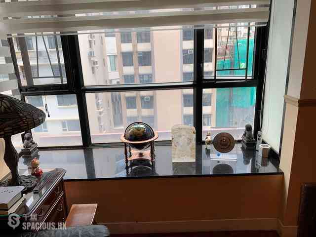 Mid Levels Central - The Grand Panorama Block 3 02
