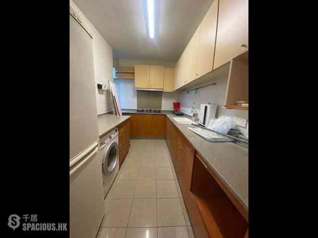Tung Chung - Caribbean Coast Phase 2 Albany Cove Tower 7 08