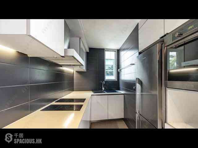 Pok Fu Lam - Bisney Terrace 03