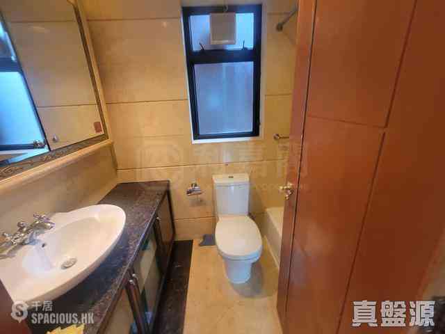 West Kowloon - The Arch Moon Tower (Block 2A) 07