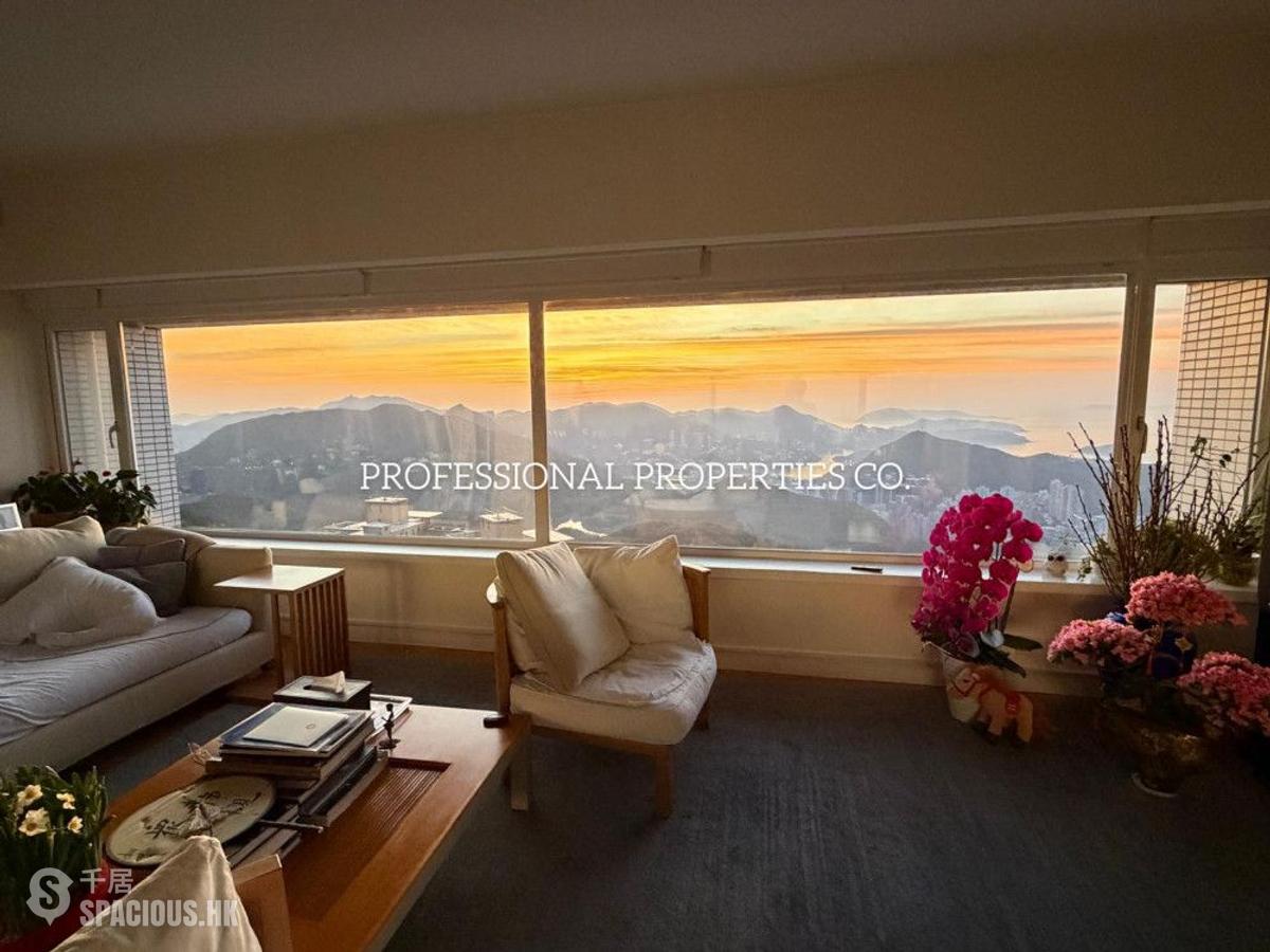The Peak - Mountain Lodge 01
