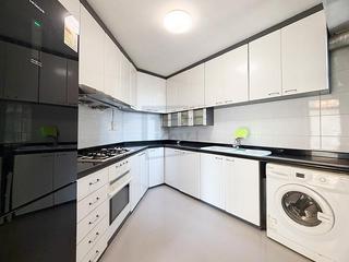 Mid Levels Central - Robinson Place 12