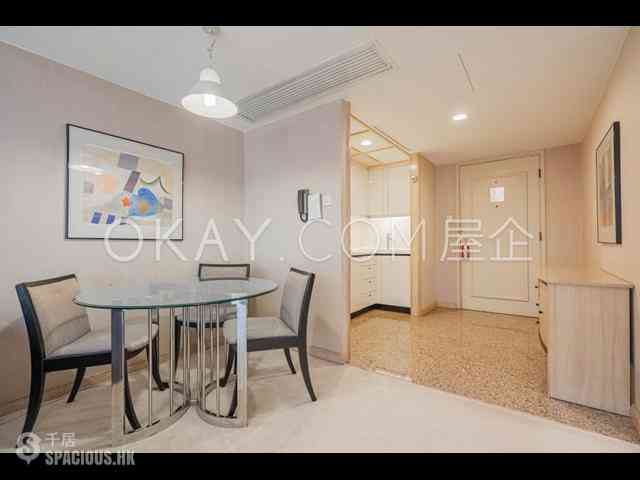 Wan Chai - Convention Plaza Apartments 04