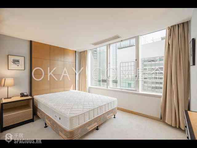 Wan Chai - Convention Plaza Apartments 05