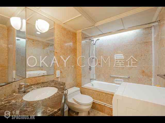 Wan Chai - Convention Plaza Apartments 07