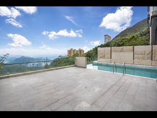 The Peak - 7-15 Mount Kellett Road 04