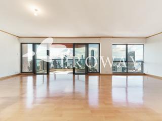 Mid Levels Central - Estoril Court 03