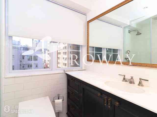 Sai Ying Pun - Tai Hing Building 05