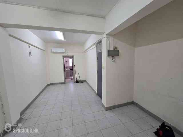 Sai Ying Pun - 288, Des Voeux Road West 05