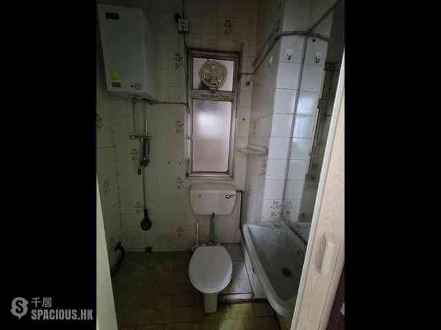 Sai Ying Pun - 288, Des Voeux Road West 06