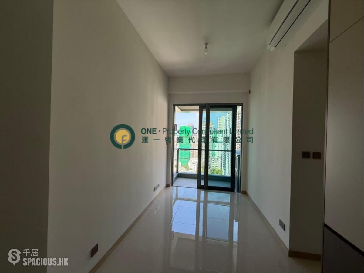 Sai Ying Pun - Upper Manor 01