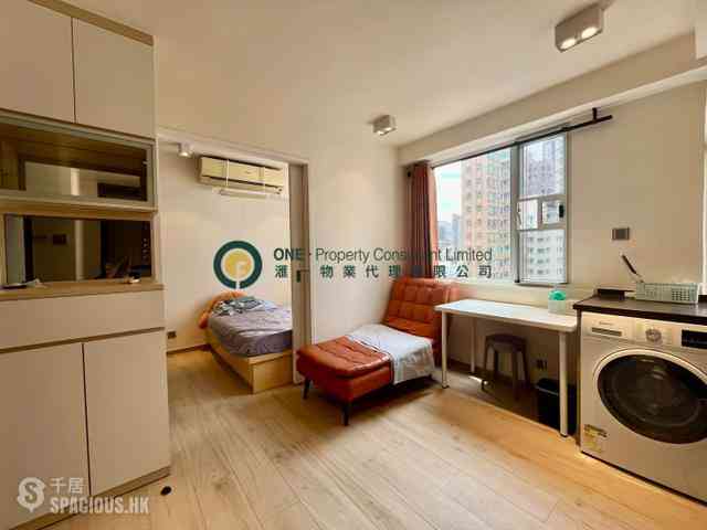 Sai Ying Pun - Hang Hing Court 01