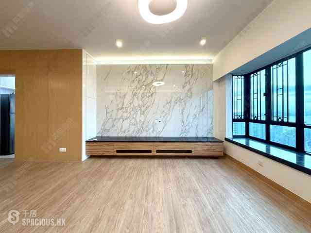Mid Levels West - Imperial Court 16