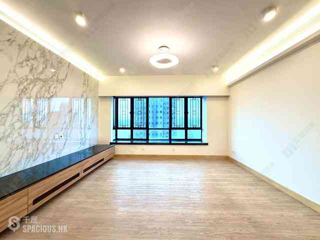 Mid Levels West - Imperial Court 10