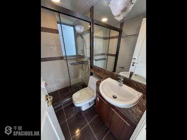 Tsim Sha Tsui - The Victoria Towers Tower 3 03