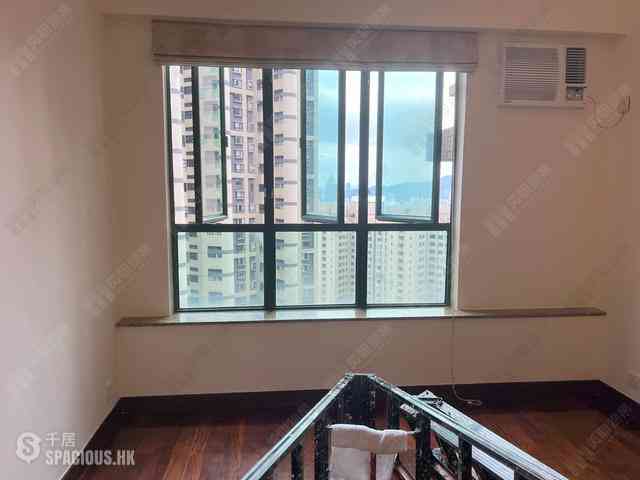 Mid Levels Central - Hillsborough Court 03