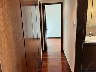 Mid Levels Central - Hillsborough Court 05