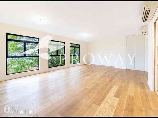 The Peak - Strawberry Hill 02
