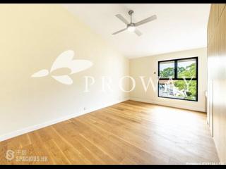 The Peak - Strawberry Hill 03