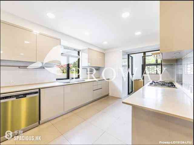 The Peak - Strawberry Hill 12
