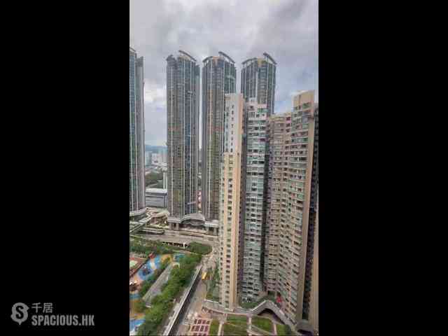West Kowloon - The Waterfront 09