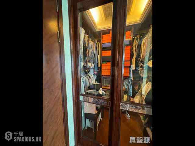 Yau Ma Tei - The Coronation Tower 3 05