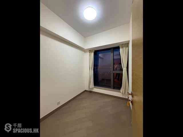 Tseung Kwan O - The Wings Ocean Wings Block 2 12