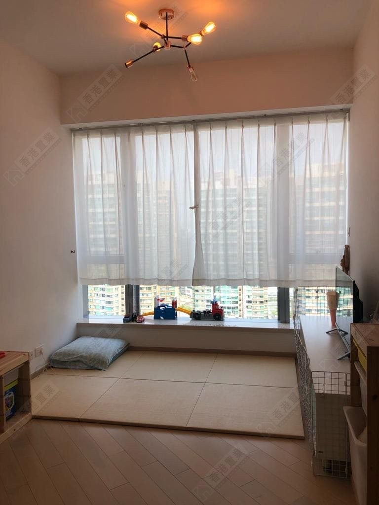 West Kowloon - The Cullinan (Tower 21 Zone 6 Aster Sky) 01