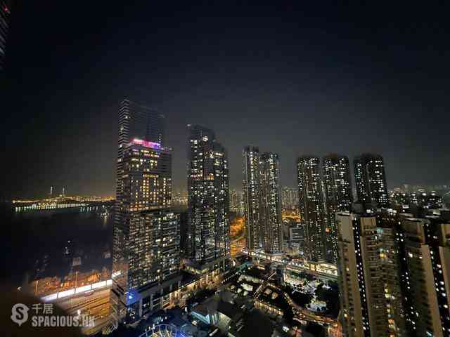 North Point - The Harbourside 10