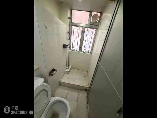 Wan Chai - Yee Hing Building 08