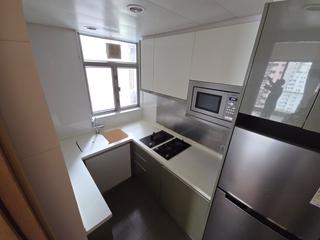 Sai Ying Pun - Island Crest Block 2 02
