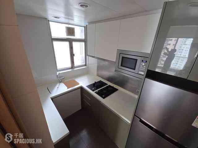 Sai Ying Pun - Island Crest Block 2 02