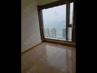 Sai Ying Pun - Island Crest Block 1 03