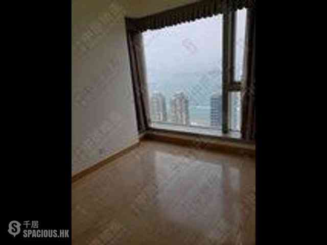 Sai Ying Pun - Island Crest Block 1 03