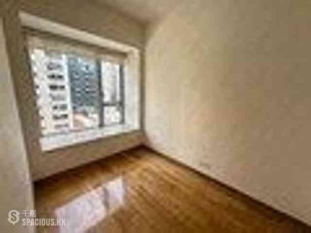 Sai Ying Pun - Island Crest Block 2 03