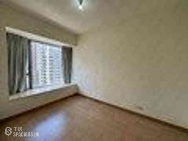 Sai Ying Pun - Island Crest Block 2 04