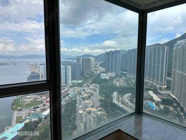 Tung Chung - Seaview Crescent 02