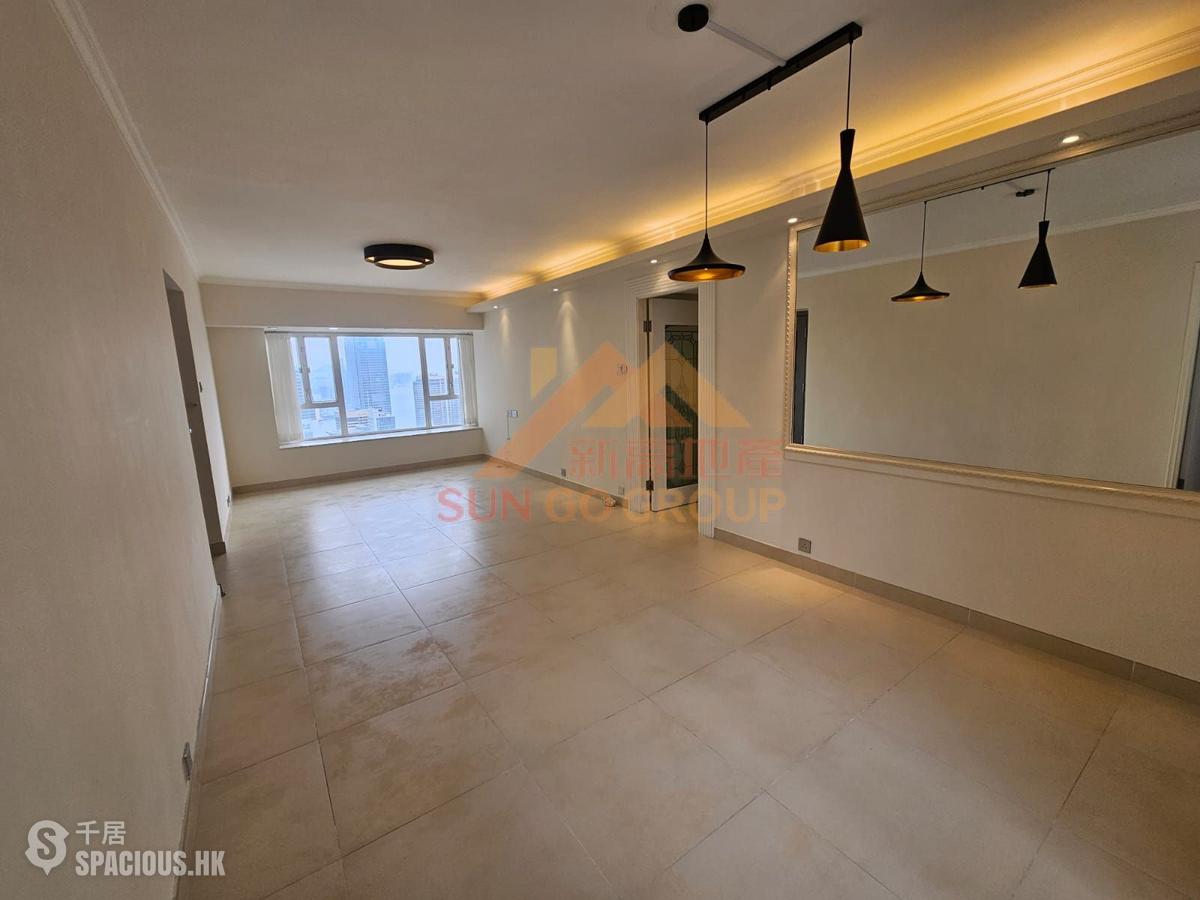 Mid Levels West - Fortune Gardens Block B 01