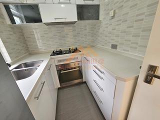 Mid Levels West - Fortune Gardens Block B 07